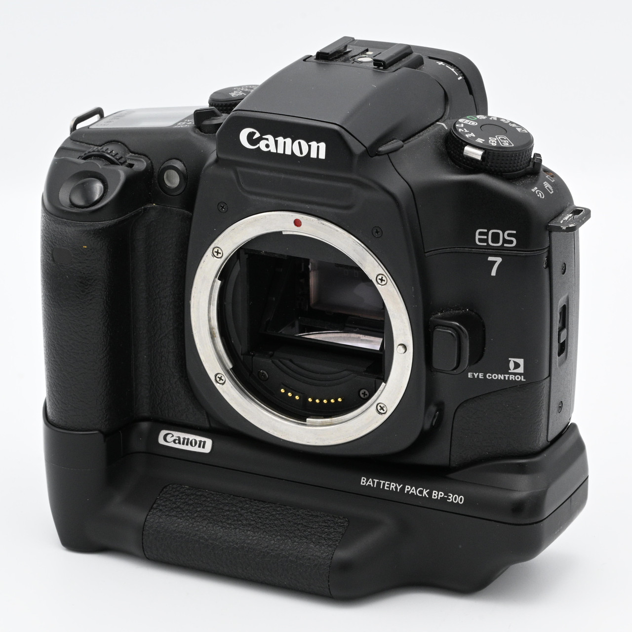 USED CANON EOS 7 W/ GRIP