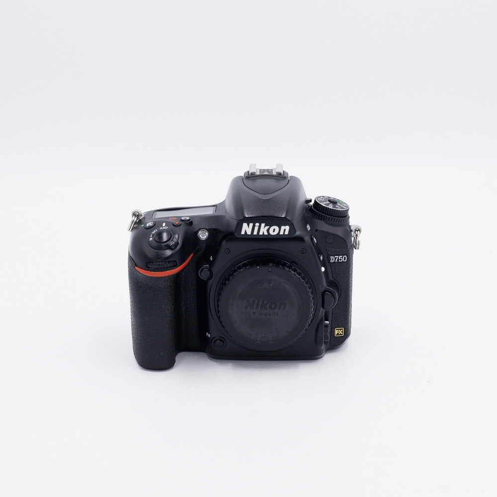 USED NIKON D750 BODY