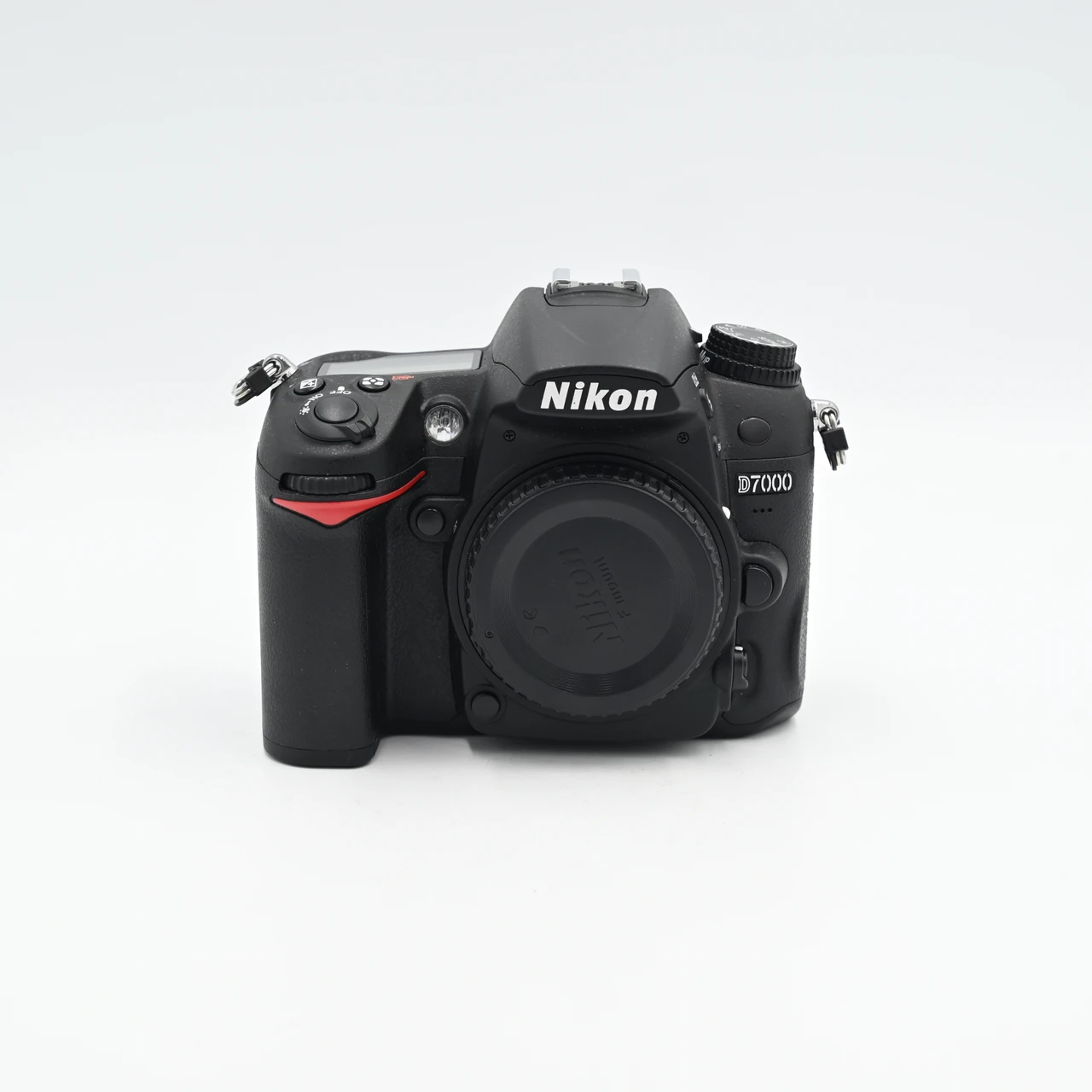 USED NIKON D7000 BODY