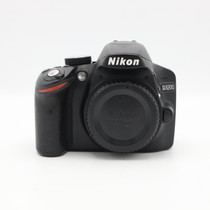 USED NIKON D3200 BODY