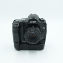 USED CANON EOS 5D W/ 50 1.8