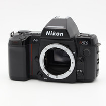 USED NIKON N8008 BODY