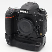 USED NIKON D750 BODY