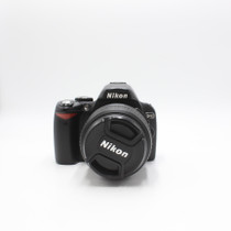 USED NIKON D40 W/ 18-55