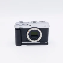 USED FUJI X-E4 BODY SILVER