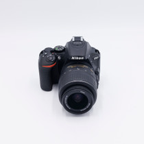 USED NIKON D5600 W/18-55