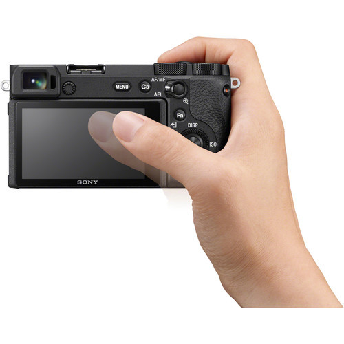 Sony A6600 camera + 18-135mm lens From Joaquin's Gear Shop On Gear