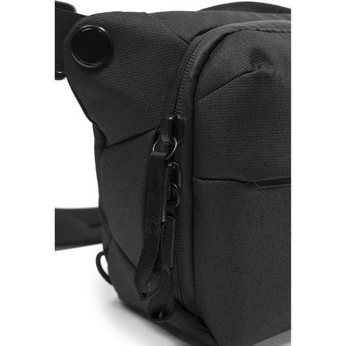 Peak Design Everyday Sling v2 (3L, Black) | Bedfords.com