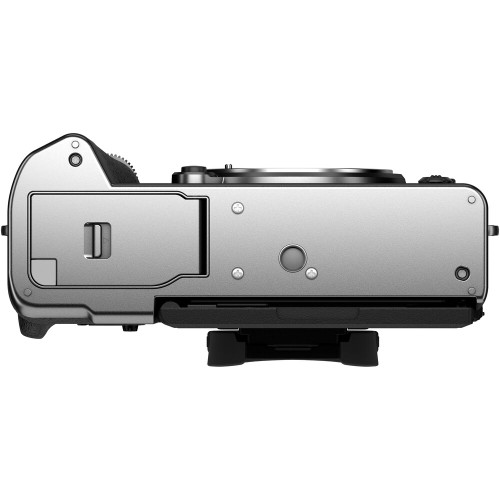 FUJIFILM X-T5 Mirrorless Camera (Silver) | Bedfords.com