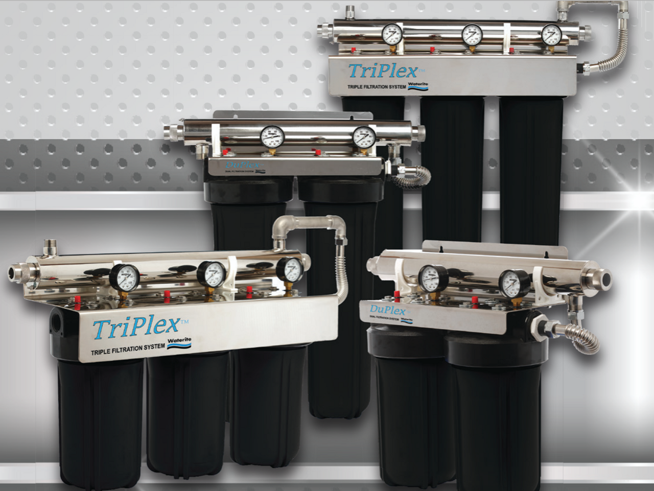 Triplex Big Blue Systems - available in 10” and 20” full flow
housings with flow rates to 20GPM
