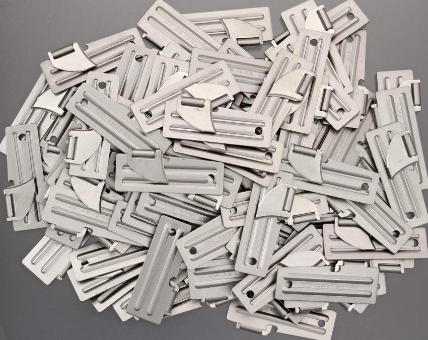 Portachiavi Apriscatole Originale Acciaio Kit Sopravvivenza 6 Pezzi - Apriscatole P38 & P51 Originali In Acciaio, Portachiavi, US Shelby Co Gun Case - Foto 5