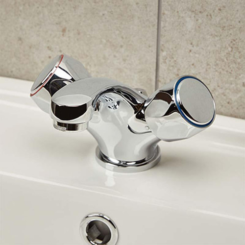 Bristan VAC BAS C MT Club Mono Basin Mixer with Pop Up Waste and Metal Heads - Chrome Plated Bristan VAC BAS C MT Club Mono Basin Mixer with Pop Up Waste and Metal Heads - Chrome Plated