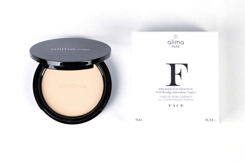Don’t Let Your Makeup Be a Mess, Use High Quality Foundations