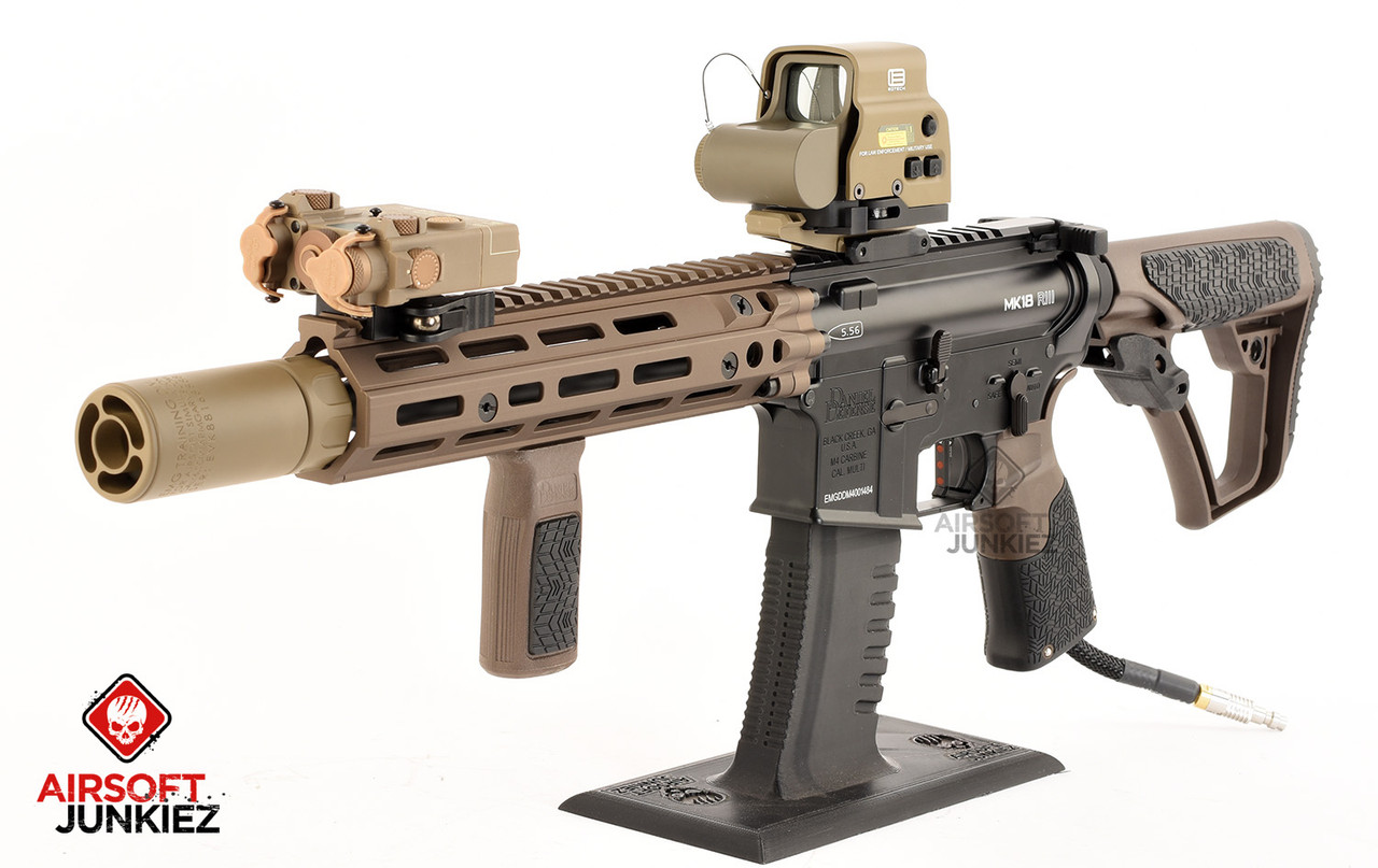 Airsoftjunkiez Custom Expert Series: AJ MK18 3.0 Milspec