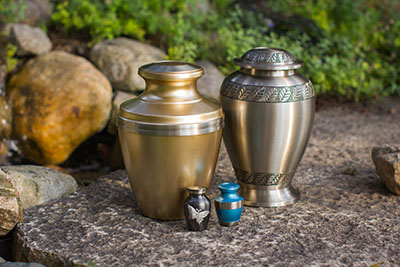 How to Save Money on Cremation Urns