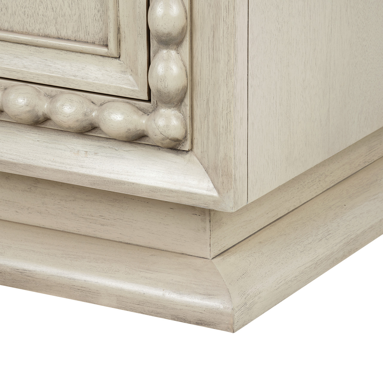 Maxwell 4-Door Cabinet, Sailcloth Sheen