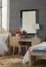 Paola Desk, Sand