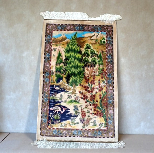 How to Identify a Genuine Handmade Persian Silk Carpet: A Collector’s Guide