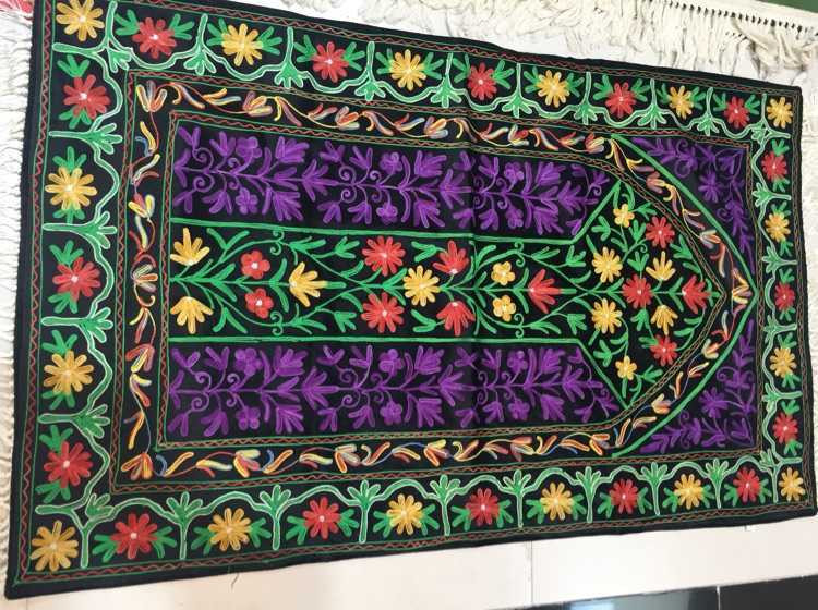 Handmade Kashmiri Prayer Mat Perfect Gift for Ramadan