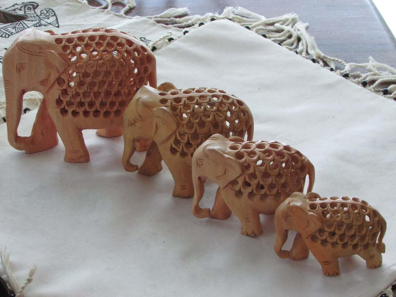 Wooden sales elephant family