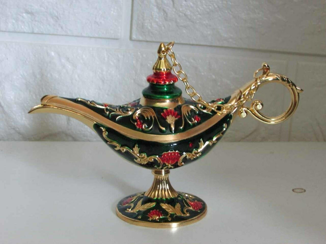 Stunning aladdin brass genie lamp for Decor and Souvenirs