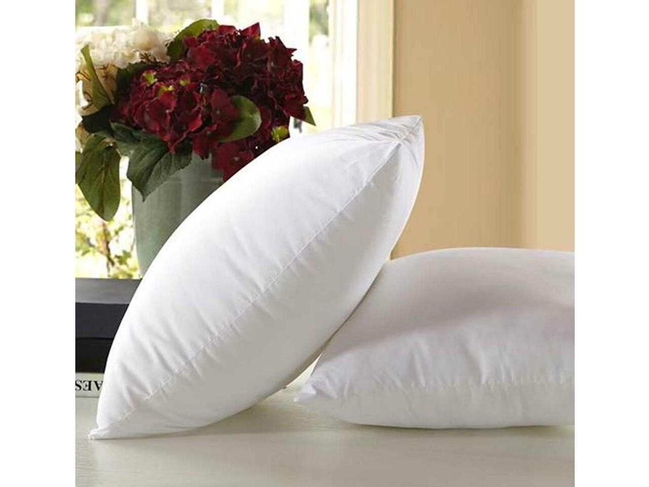 White color Non woven cushion filler , 40x40 cm