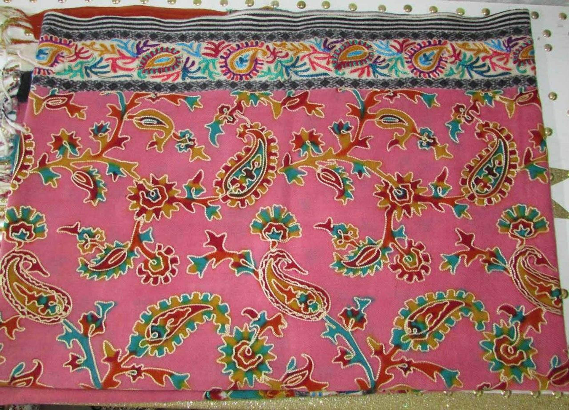 handmade kashmiri shawls