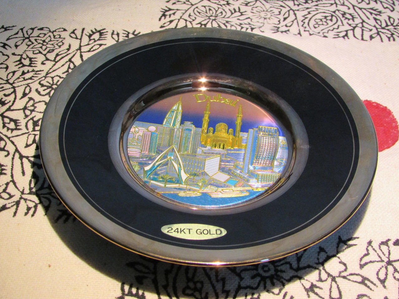 Dubai Souvenir Plate, 24K Gold Plated, 6 inch Dubai Gift