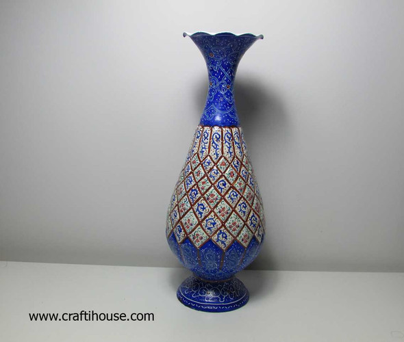 Exclusive A Hand Enamel Painted Fine Craftsmanship Detail