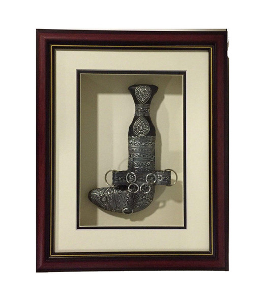 Framed Omani Khanjar The Sultan’s | Authentic Arabic Khanjar | Luxury Framed Souvenir Art - Luxury Handcrafted Art Craftihouse Dubai
