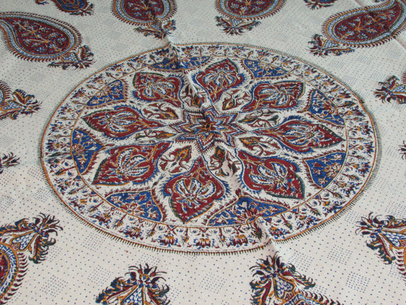 Exclusive Ghalamkar – Natural Dye Fine Craftsmanship Detail