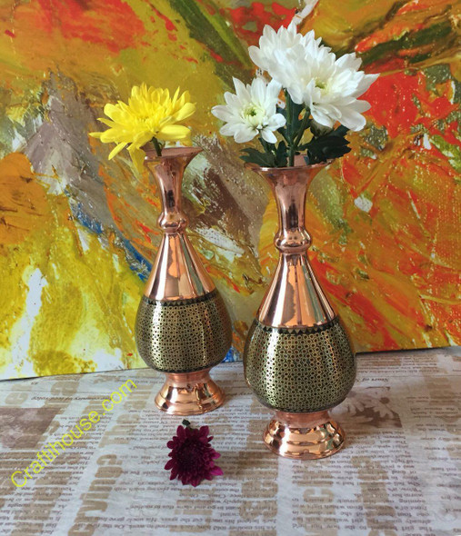 Detailed close-up of the hand-set Khatamkari marquetry panel bands on the 25 cm vases, emphasizing the ultra-fine triangular alignments of brass wire, camel bone, and seasoned woods under a glassy protective lacquer finish.