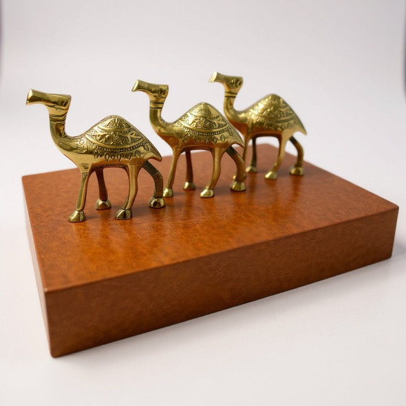 uae-souvenir-golden-brass-camel-figurines