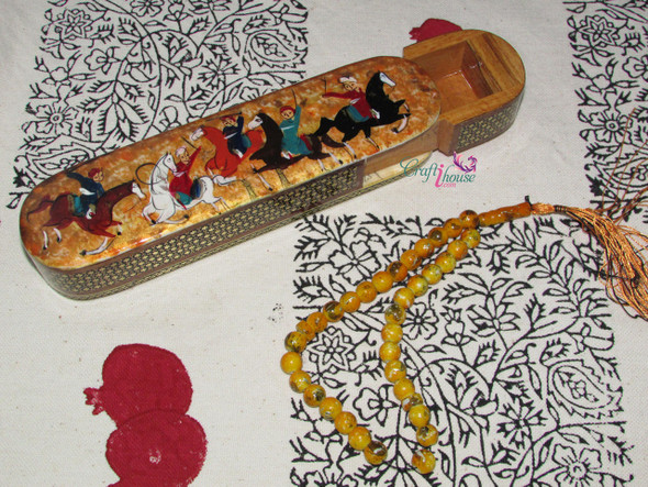 Exclusive painted sliding pen case Fine Craftsmanship Detail