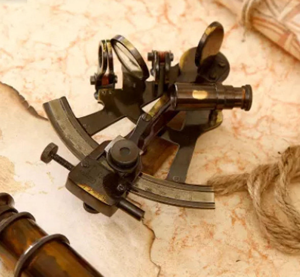 Antique Finished Brass Sextant | Sophisticated Boutique Accessory | Crafted In Dubai - Luxury Handcrafted Art Craftihouse Dubai