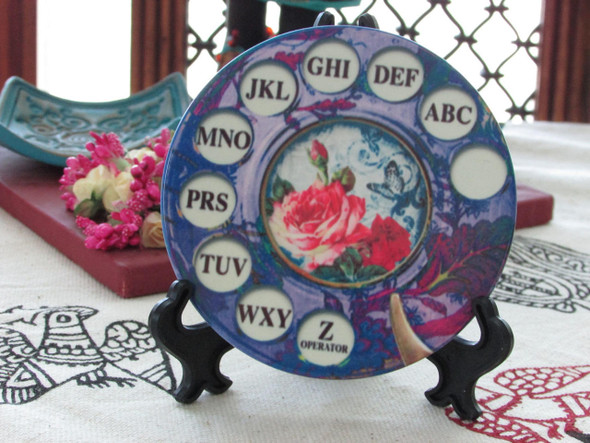 Luxury Uae Handcrafted Call Me Rose Premium Design Showcase