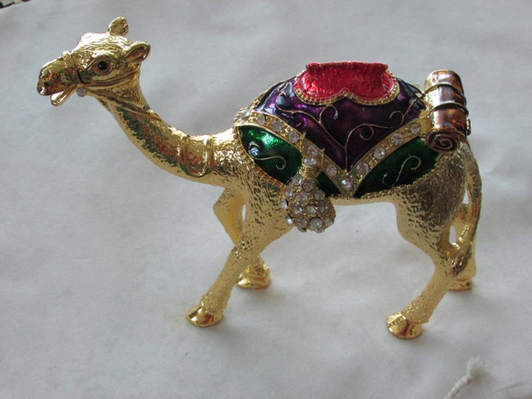 Metal Golden Desert Camel Premium | Sophisticated Boutique Accessory | Crafted In Dubai - Luxury Handcrafted Art Craftihouse Dubai
