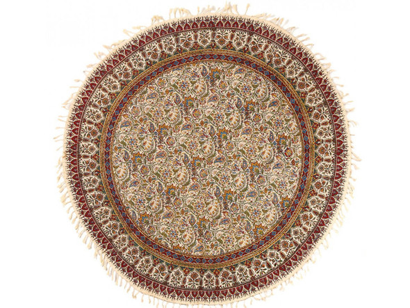 Tablecloth 
table cover