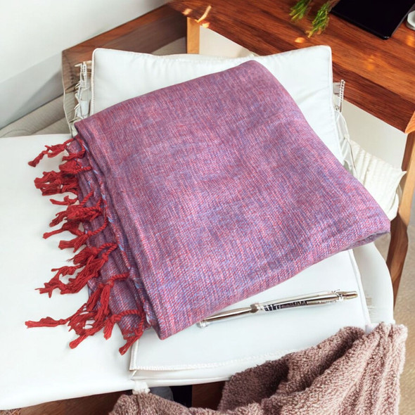 Exclusive Handmade Nepalese Cashmere Throw Blanket – Pink Pattern, 270x135 cm | Sustainable Gift for Her Fine Craftsmanship Detail