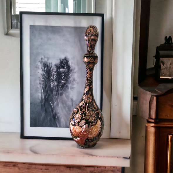 Luxury Artisan Engraved Copper Drinking Bottle Premium Design Showcase