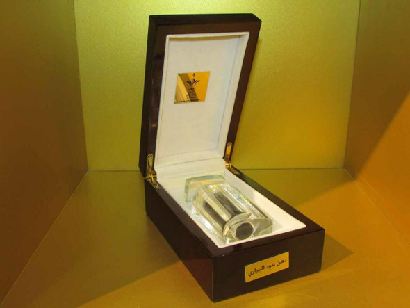 Handcrafted Duhon Al oudh Al barari , Pure Oudh Oil Lifestyle Visual