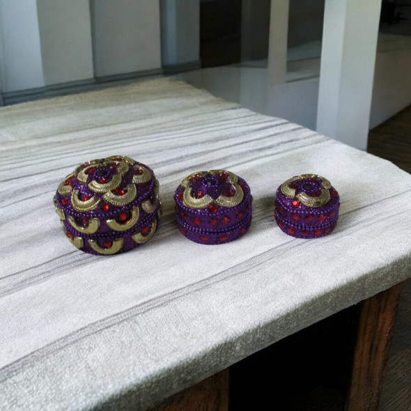 Luxury Uae Valentine's Day Set: 3pcs Premium Design Showcase