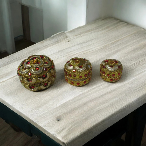 Luxury Uae Golden Round Jewelry Boxes Premium Design Showcase