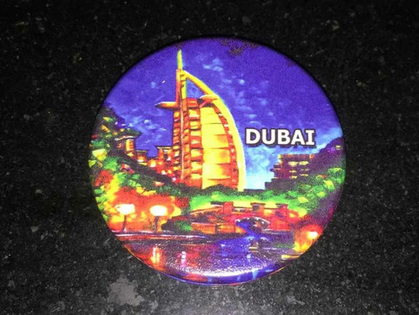 Luxury Uae Round Shaped Metal Pocket Premium Design Showcase