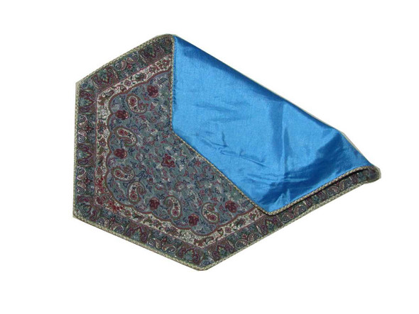 Exclusive Termeh Fine Craftsmanship Detail