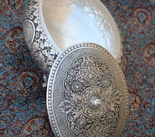 Exclusive Artisan Hand engraved silver candy Fine Craftsmanship Detail