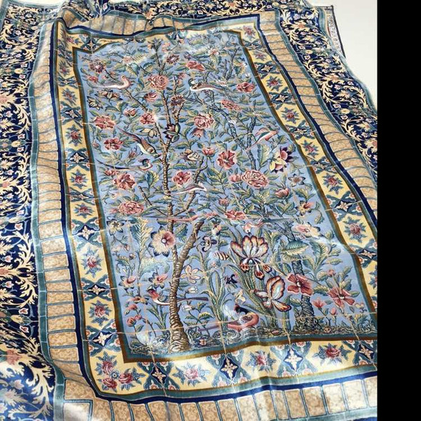 Artisan Handmade Tile Pattern Silk Carpet 225x150 Cm Bird And Flower Pattern High-Resolution Product Shot