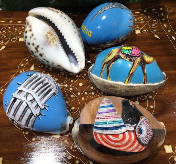 Luxury Painting On Sea Shells Pack Of Premium Design Showcase