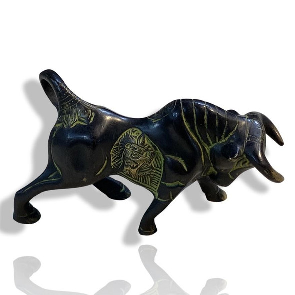Exclusive Artisan brass bull table decor Fine Craftsmanship Detail