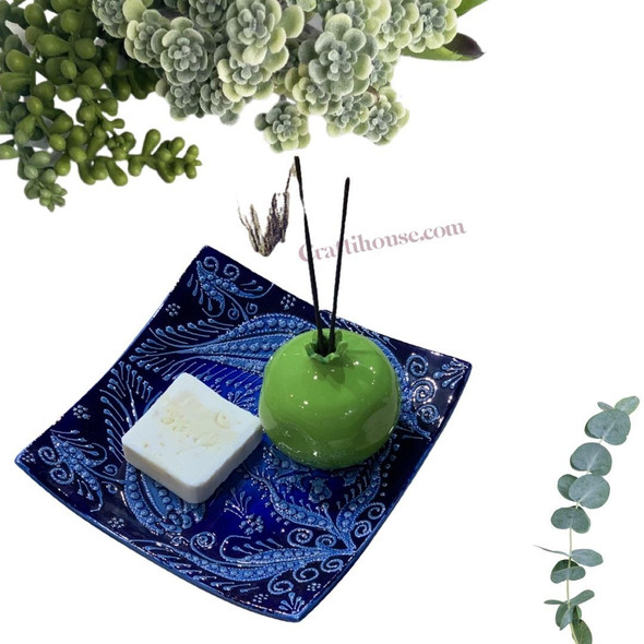 Premium Handmade and  natural lavender soap 100 gsm Handcrafted Detail View